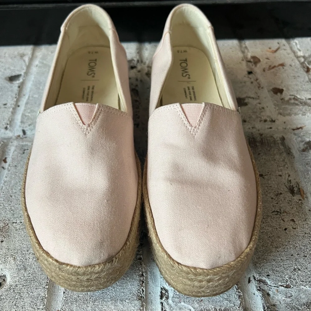 Toms Light Pink Platform Espadrilles - Picture 2 of 3